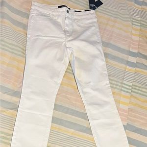 ULTRA HIGH-RISE WHITE JEANS